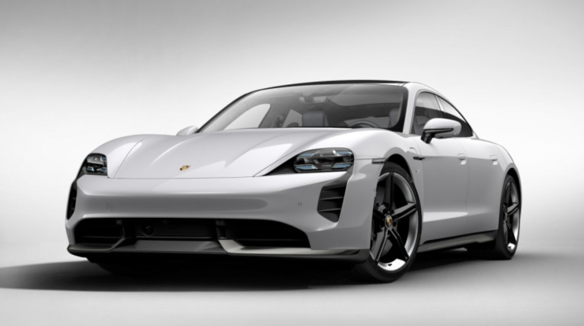 Porsche Taycan Turbo S | sportovní elektromobil | skladem | VIP sleva | nákup online | AUTOiBUY.com